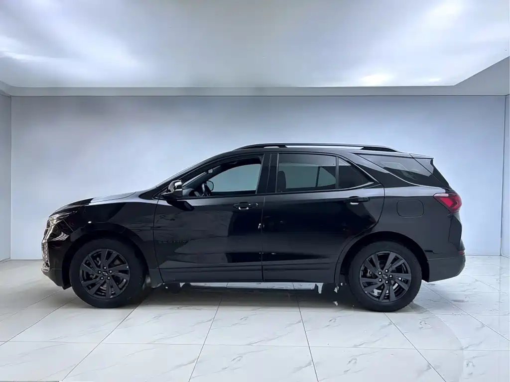 Equinox 550 T RS Intelligent Cross