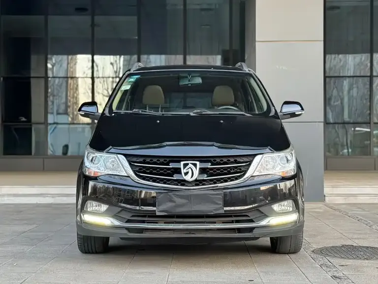 Baojun 730 1.8 L iAMT Luxury 7-seat