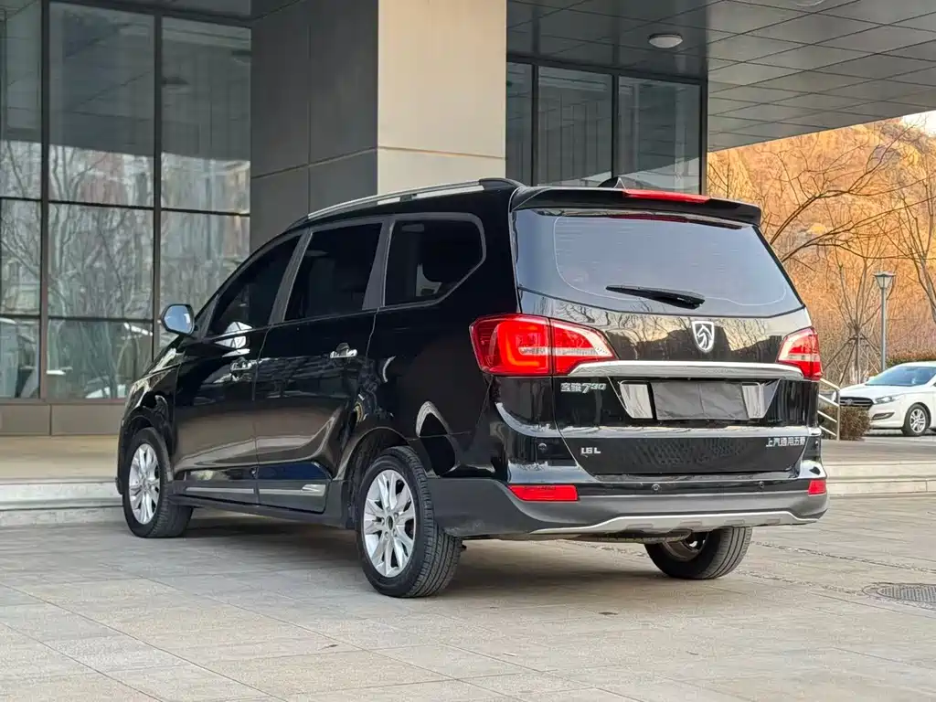 Baojun 730 1.8 L iAMT Luxury 7-seat