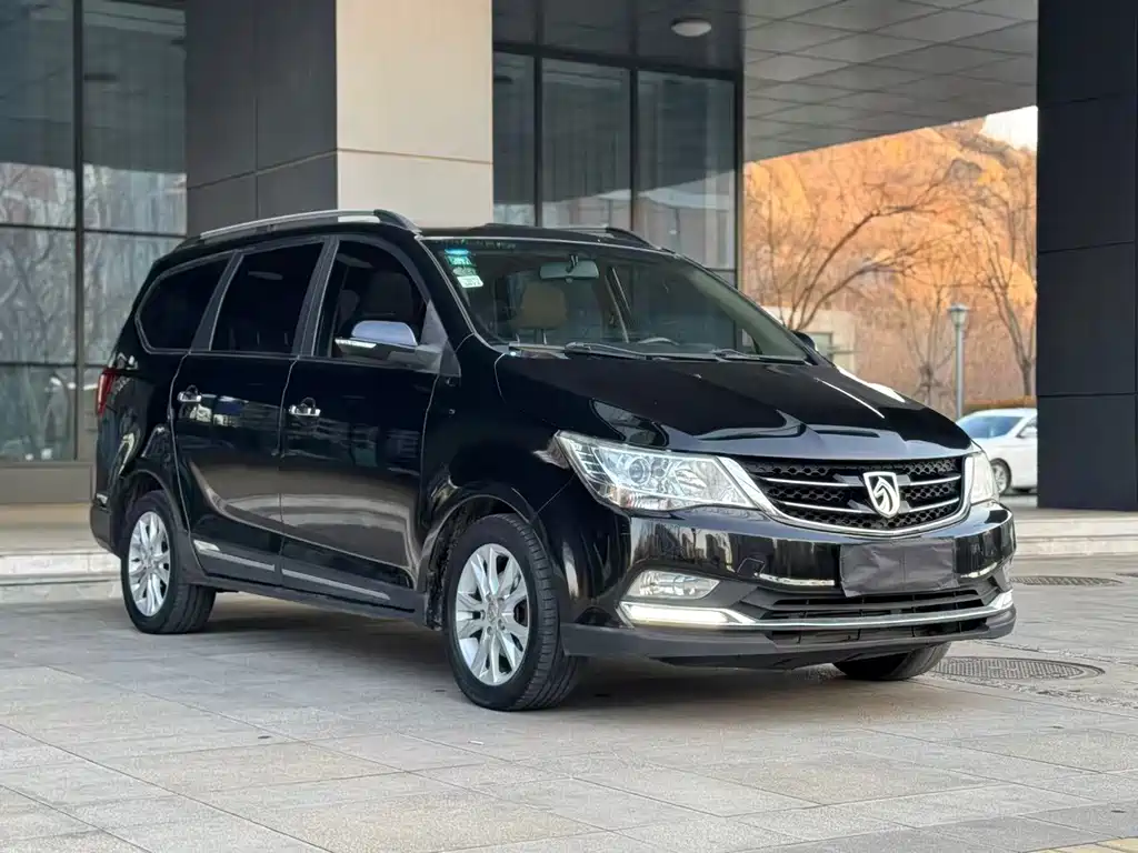 Baojun 730 1.8 L iAMT Luxury 7-seat