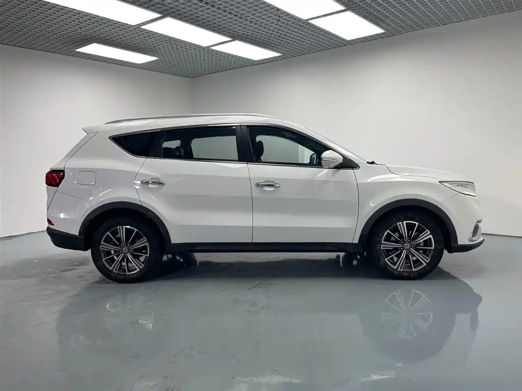 Fengguang 580 Pro 280 TGDI CVT