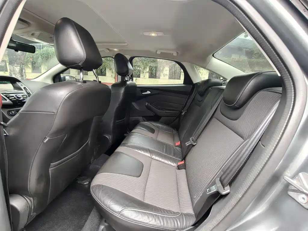Focus Sedan 1.6 L Auto Style