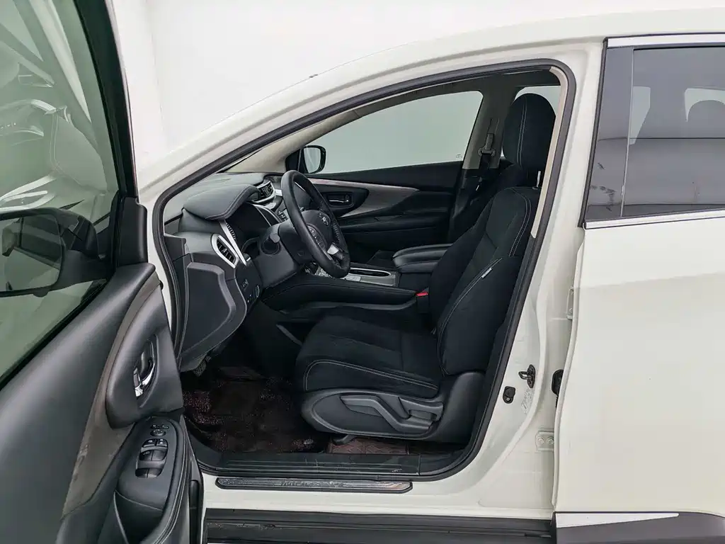 Murano 2.5 L XE 2 WD Elite