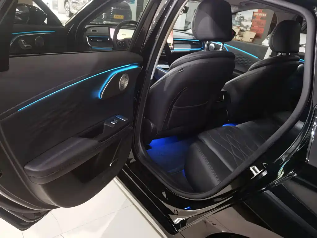 Fengyun A8 L 1.5 TGDI 145 km Luxury
