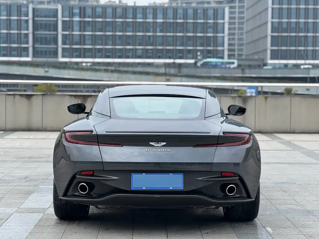 Aston Martin DB11 4.0 T V8 Coupe