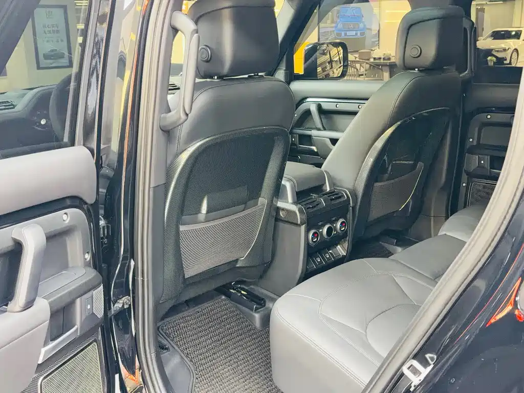 Land Rover Defender Facelift 110 5.0 T V8
