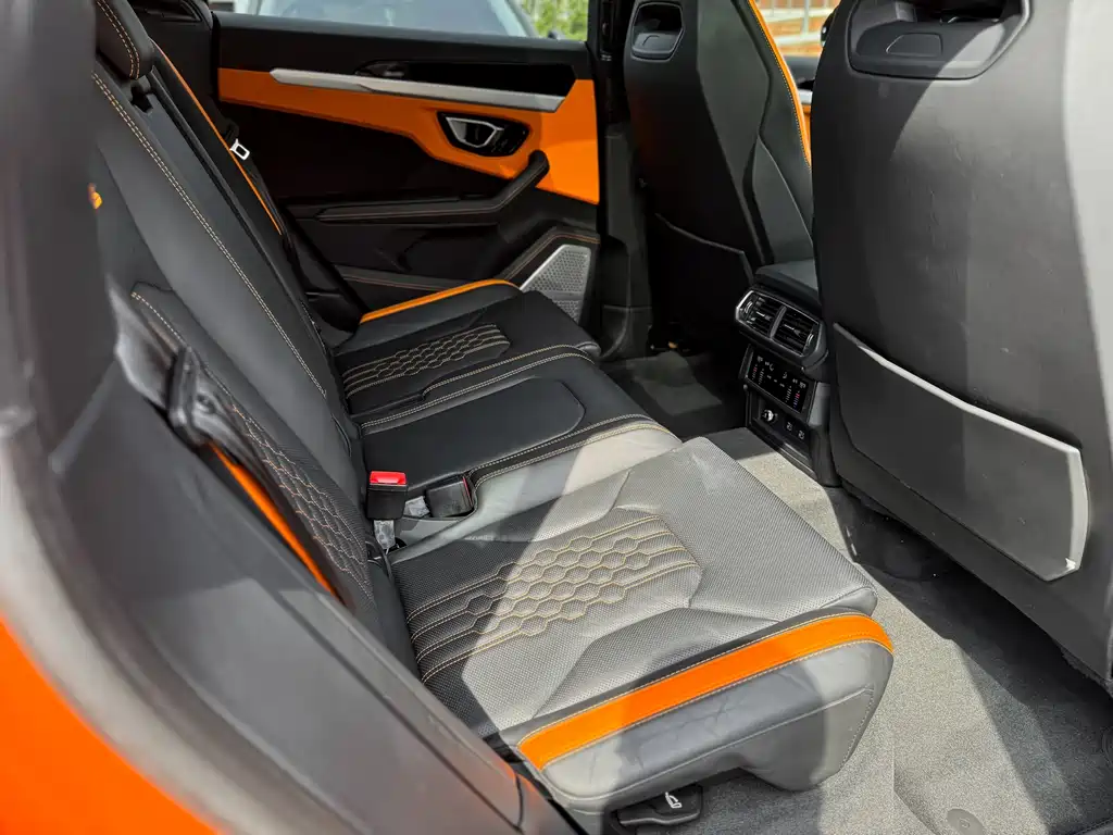 Urus 4.0 T V8 S