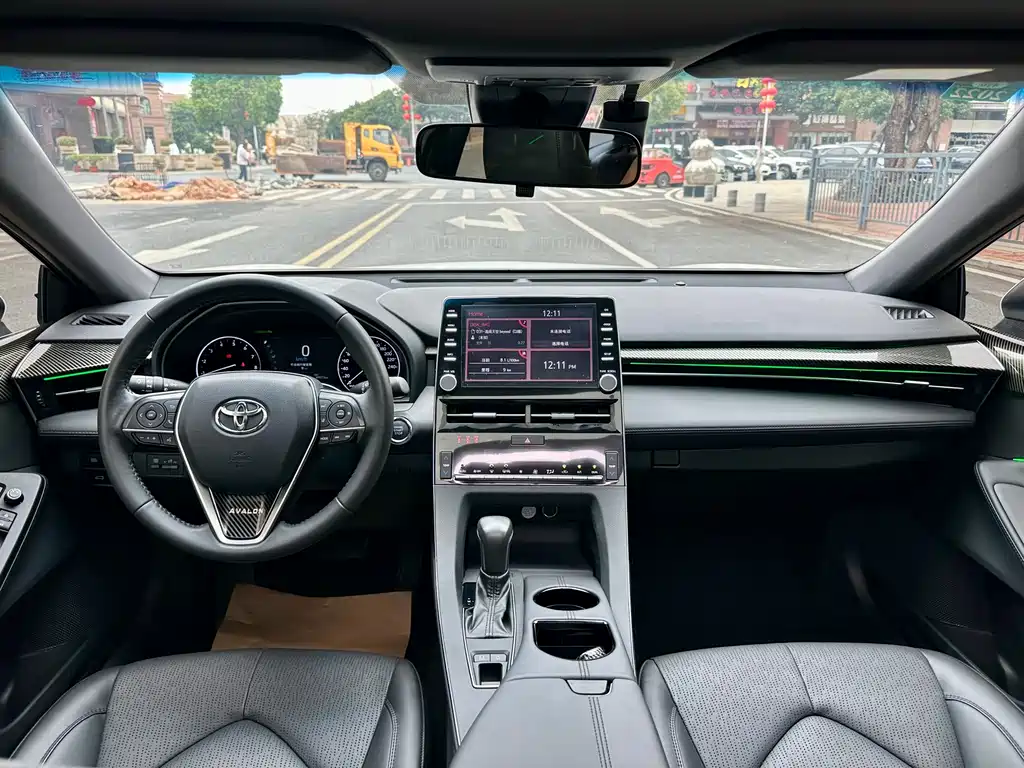 Avalon 2.0 L XLE Premium CN-VI