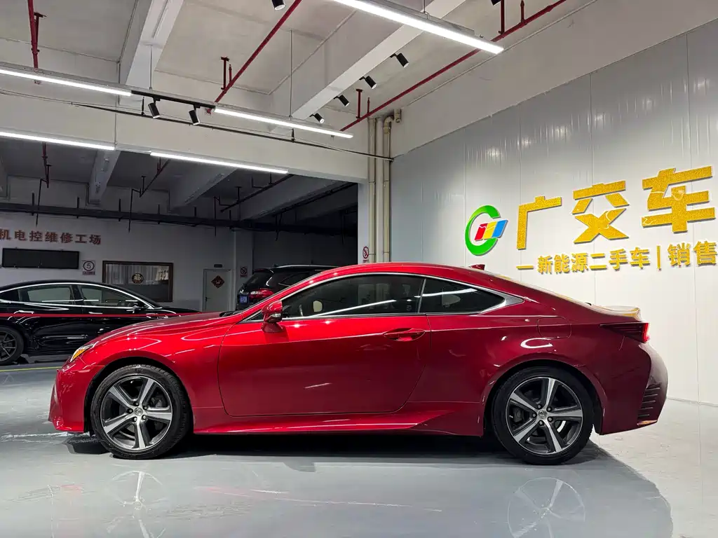 Lexus RC 雷克萨斯RC 2018款 RC 300 锋尚版