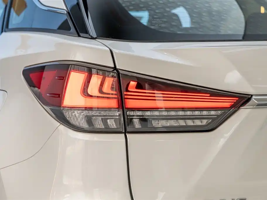 Lexus RX Facelift 300 2 WD Comfort