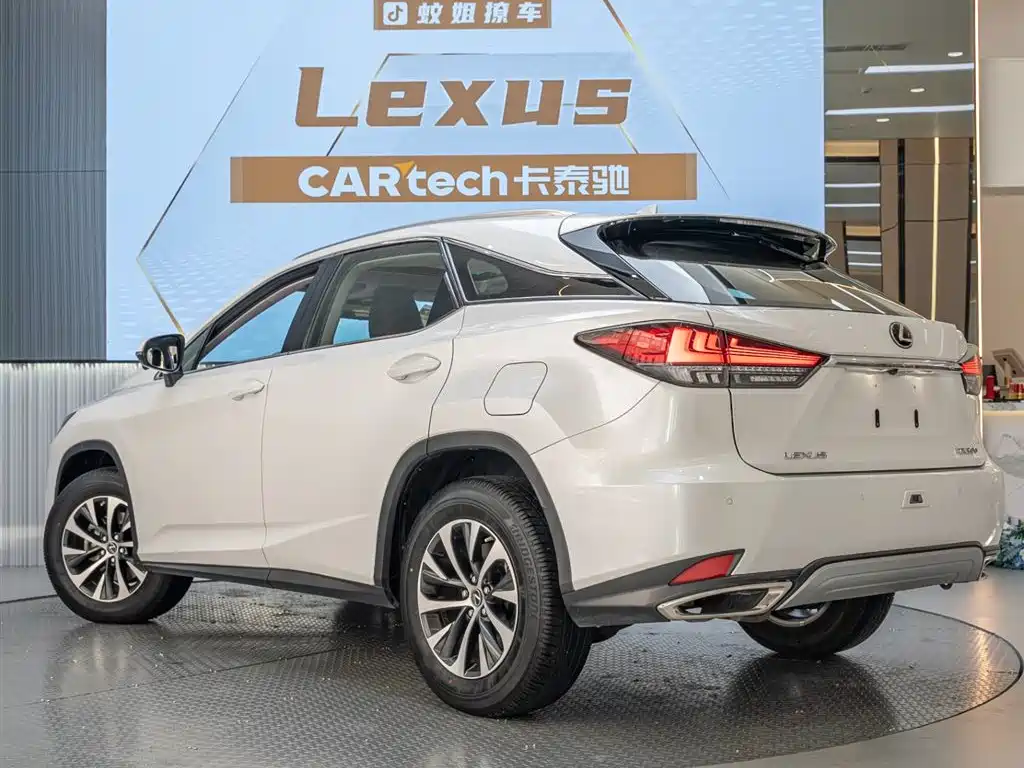 Lexus RX Facelift 300 2 WD Comfort