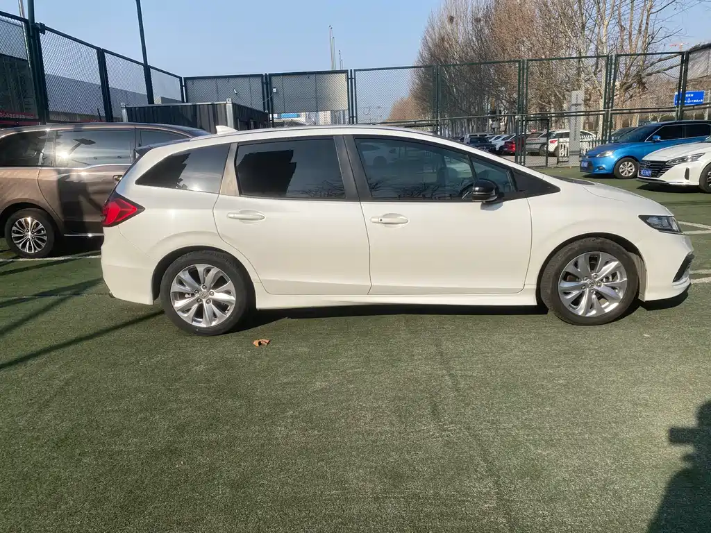 Jade 1.8 L Auto Comfort