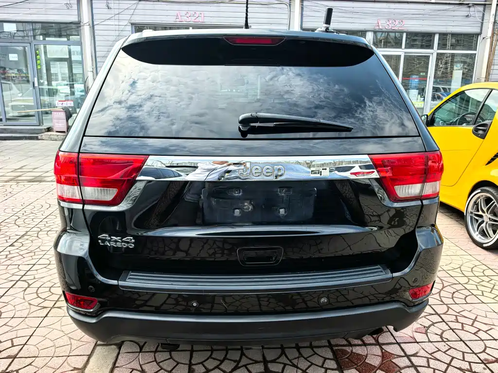 Grand Cherokee (Import) 大切诺基进口 2012款 3.6 L 豪华导航版