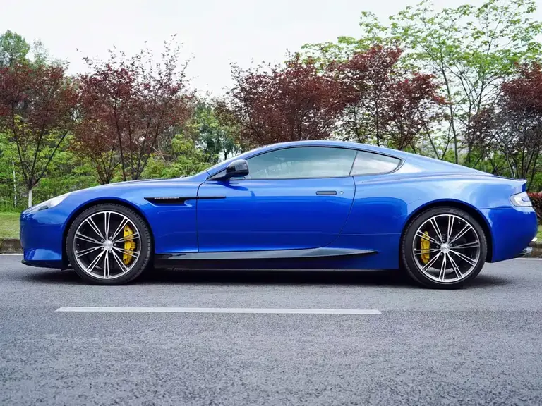 Aston Martin Virage 6.0 Coupe