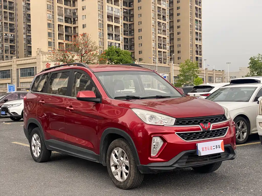 Wuling Hongguang S3 1.5 L Manual Comfort CN-V