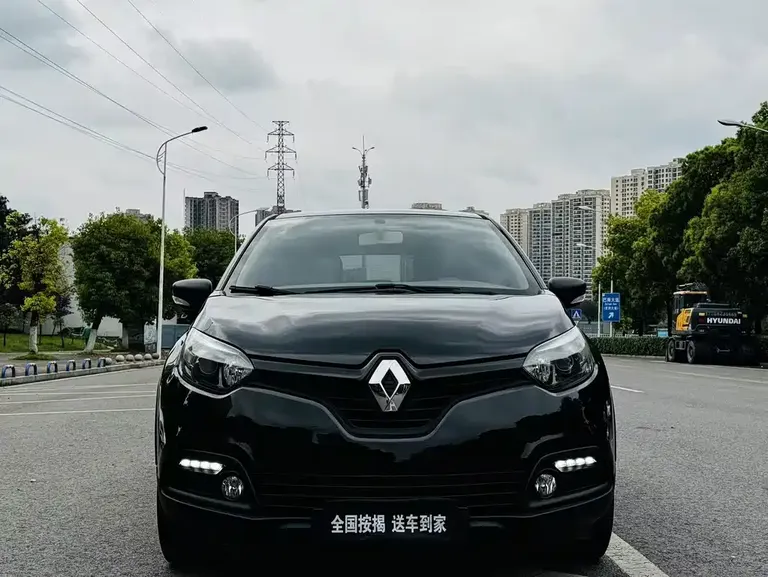 Renault Captur 1.2 T Auto Standard