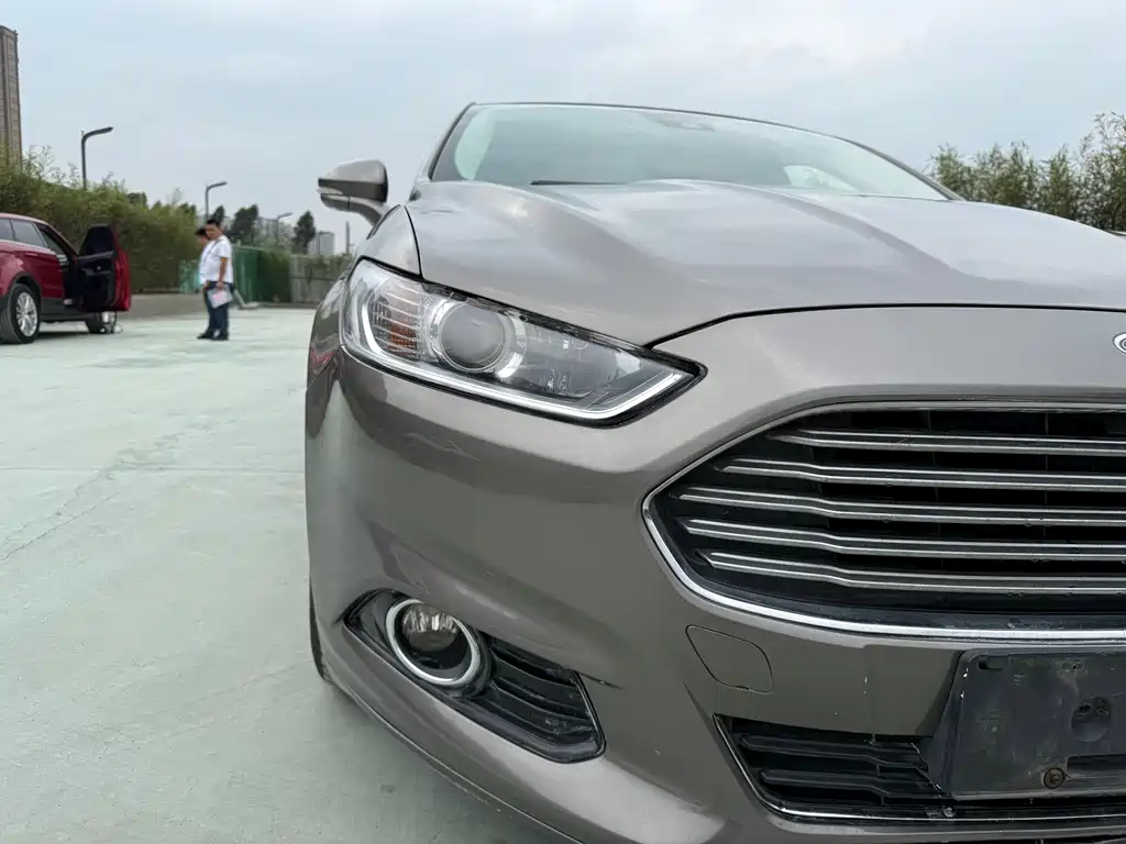 Mondeo 2.0 L GTDi200 Fashion