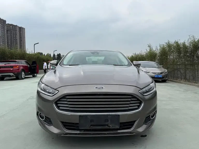 Ford Mondeo 2.0 L GTDi200 Fashion