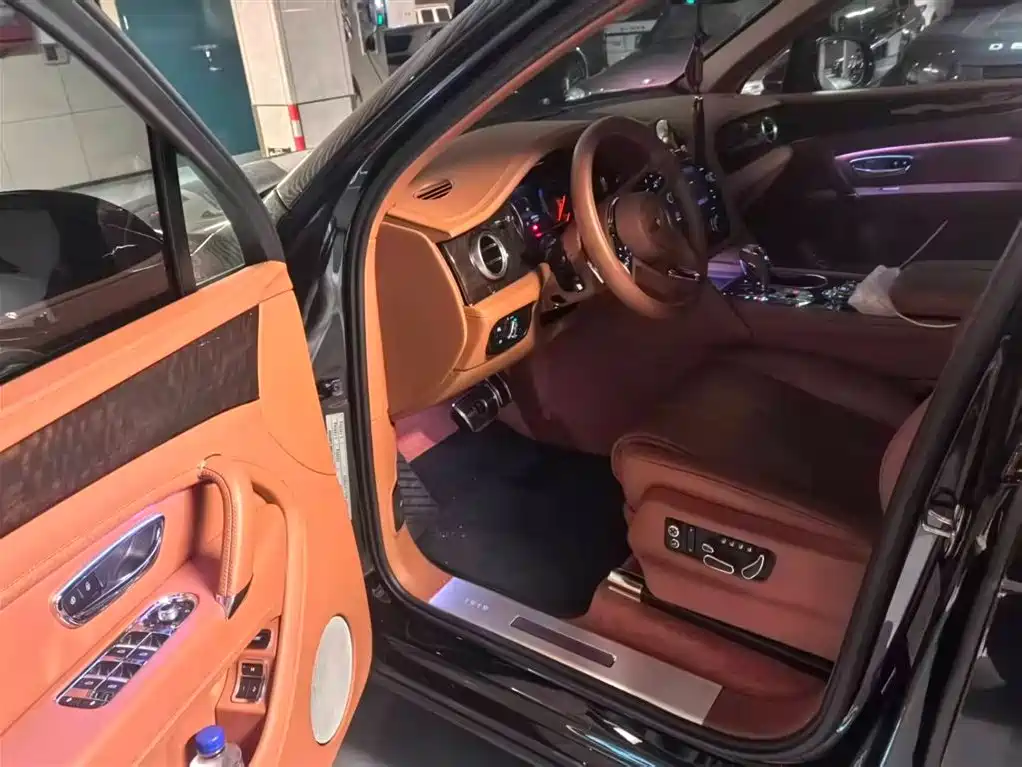 Bentayga PHEV 3.0 T PHEV