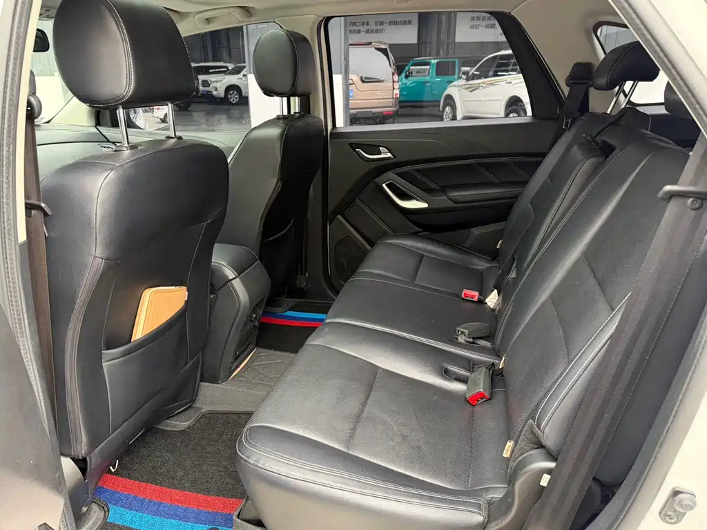 Yusheng S350 2.0 T Auto 4 WD Gasoline Luxury 5-seat