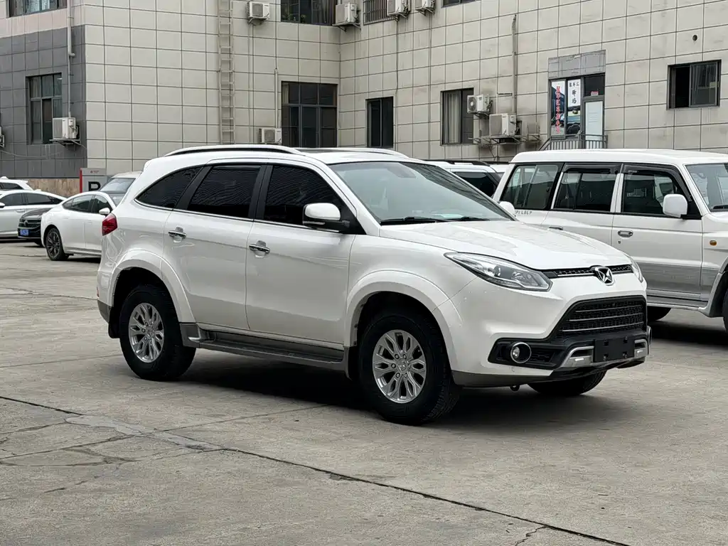 Yusheng S350 2.0 T Auto 4 WD Gasoline Luxury 5-seat