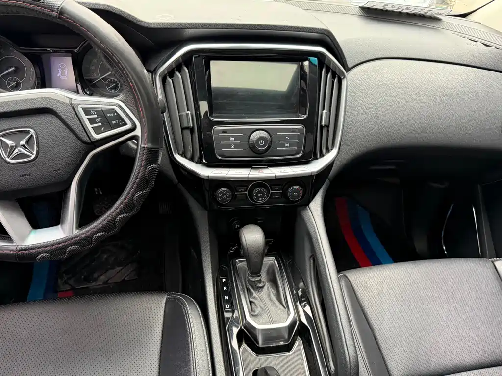 Yusheng S350 2.0 T Auto 4 WD Gasoline Luxury 5-seat