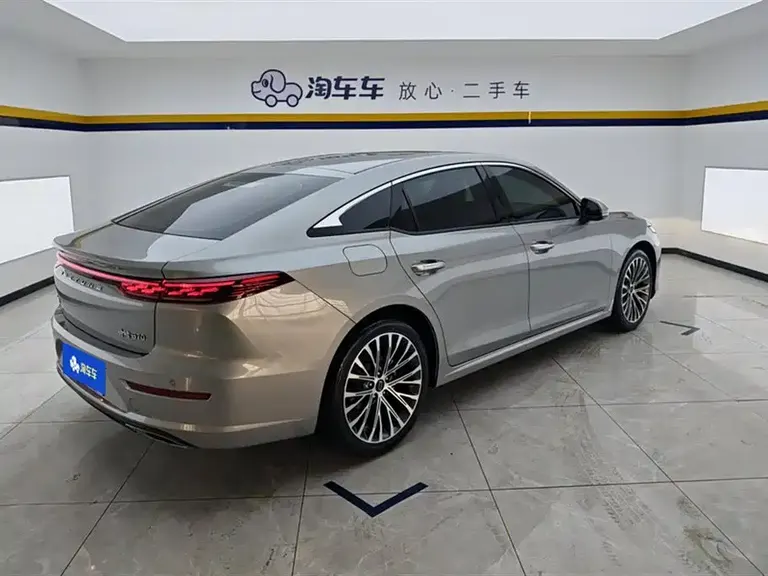 Besturn B70 Dragon 1.5 T Leading Innovation