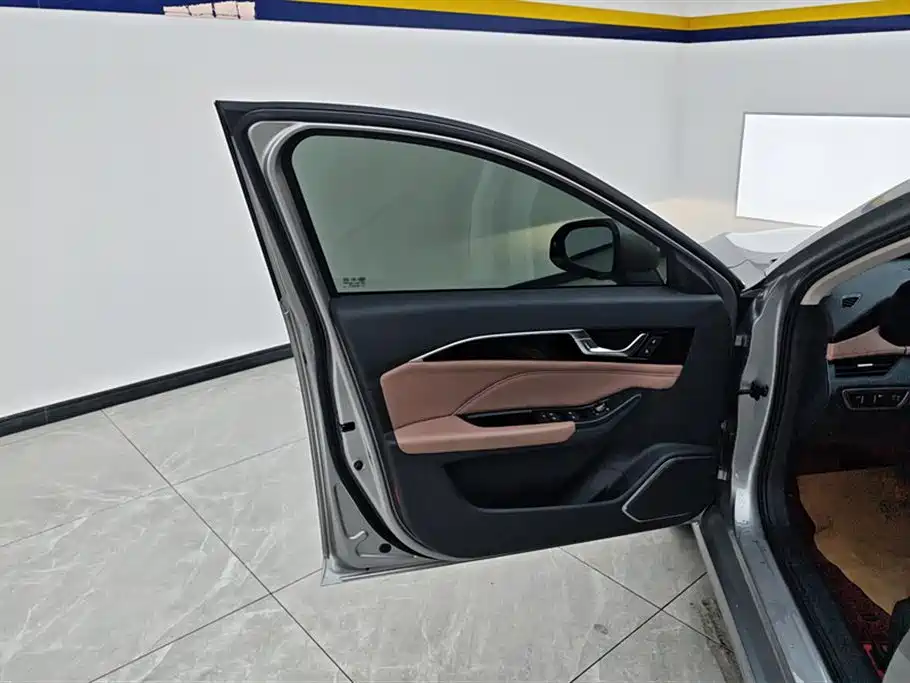 Besturn B70 Dragon 1.5 T Leading Innovation