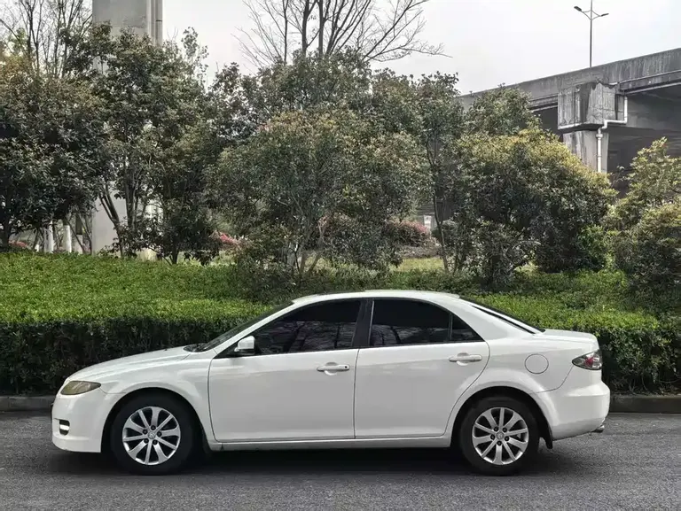 Mazda 6 2.0 L Auto Fashion