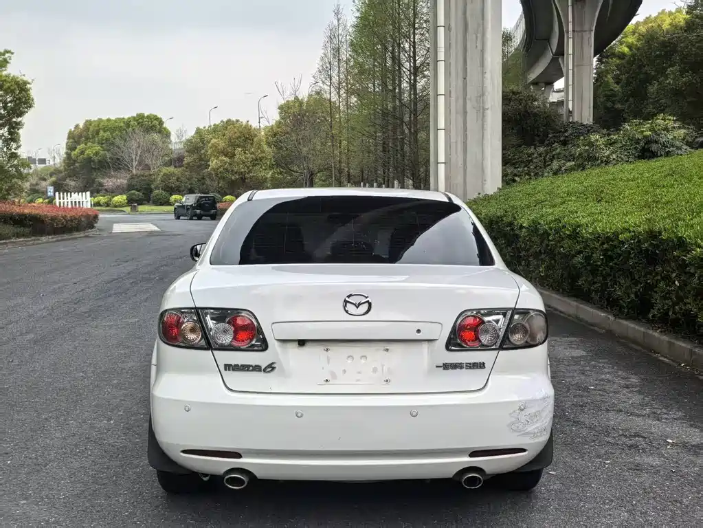 Mazda 6 2.0 L Auto Fashion