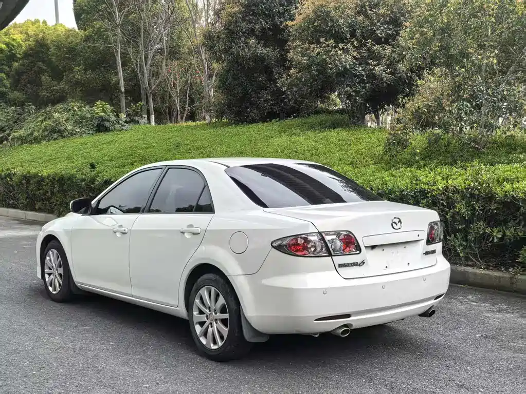 Mazda 6 2.0 L Auto Fashion