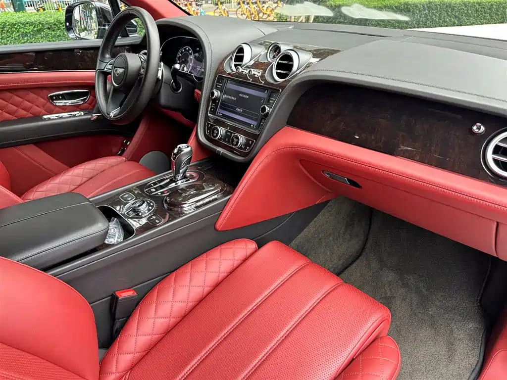 Bentayga 6.0 T Standard