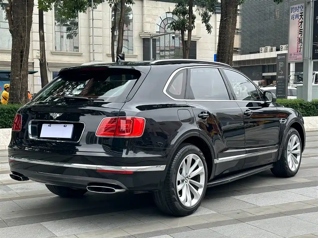 Bentayga 6.0 T Standard