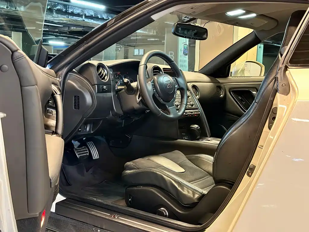 Nissan GT-R 3.8 T Premium Edition
