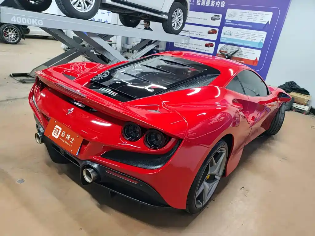 Ferrari F8 Tributo 3.9 T V8