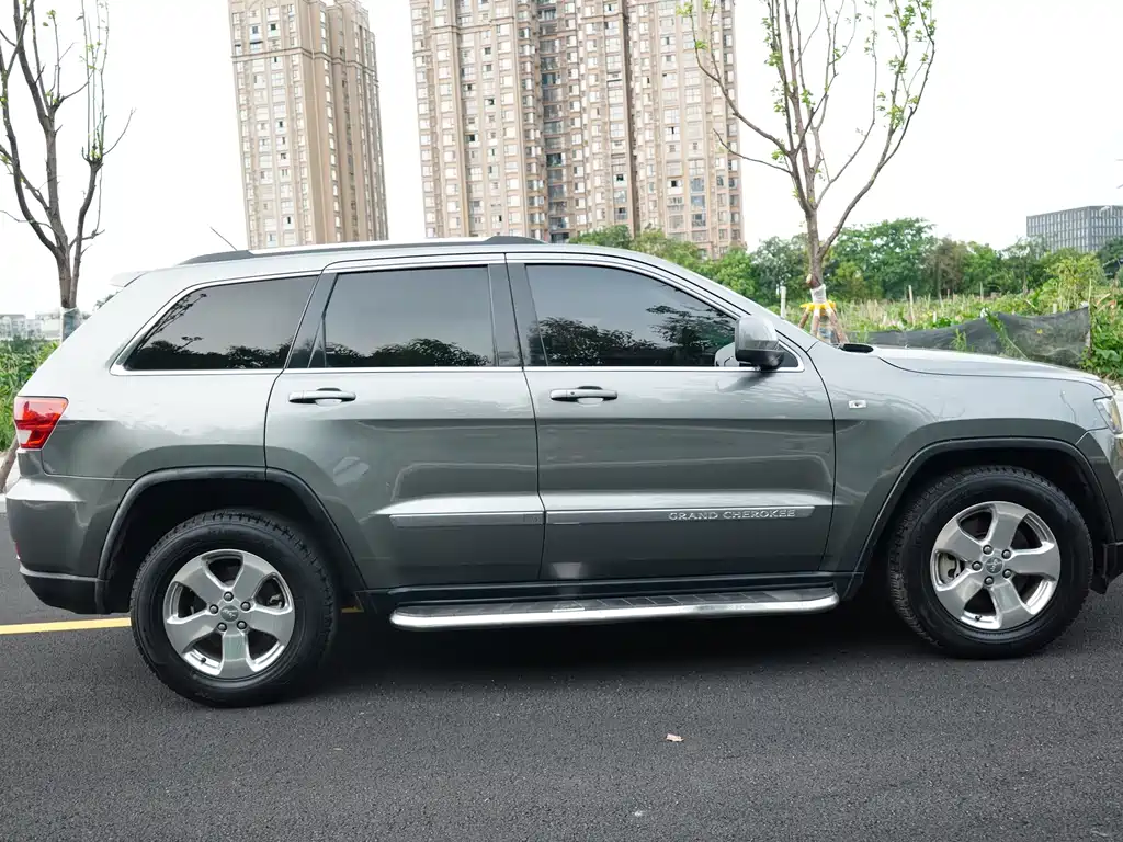 Grand Cherokee (Import) 3.6 L Comfort Enjoyment Navigation