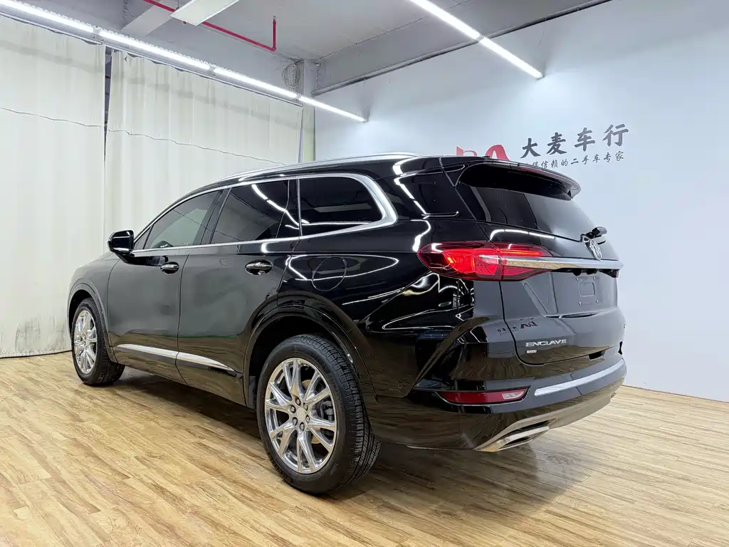 Enclave 652 T 4 WD Premium Flagship 6-seat