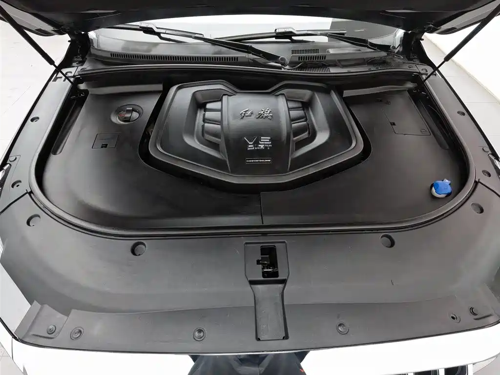 Hongqi HS7 3.0 T Auto 4 WD Connected Flagship Joy 5-seat