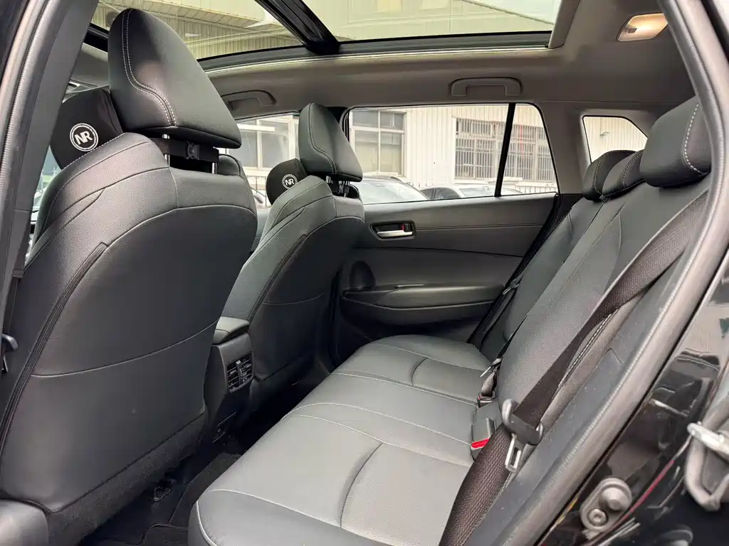 Frontlander 2.0 L Smart e-Hybrid Dual Engine Distinguished