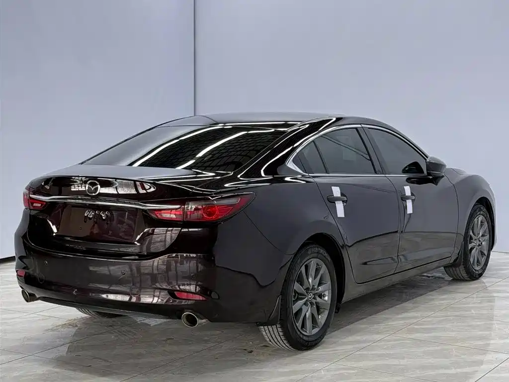 Atenza 2.0 L Blue Sky Luxury