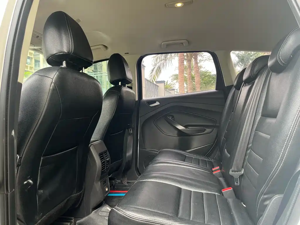 Kuga EcoBoost 180 2 WD Fine Wing