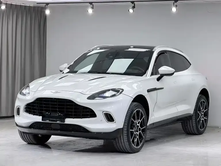 Aston Martin DBX 4.0 T V8