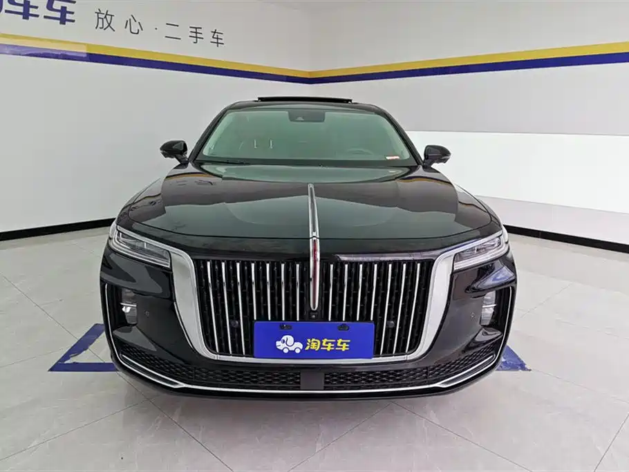 Hongqi H9 2.0 T Connected Flagship