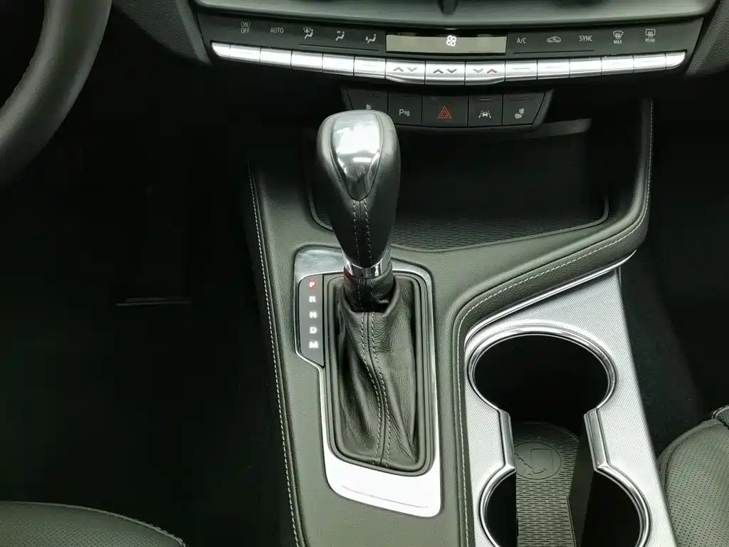 Cadillac CT4 28 T Luxury