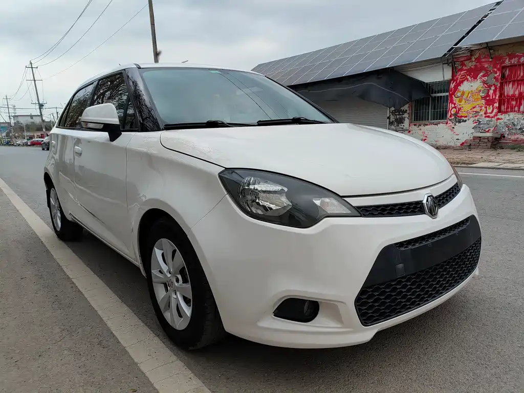 MG 3 1.5 L AMT Elite