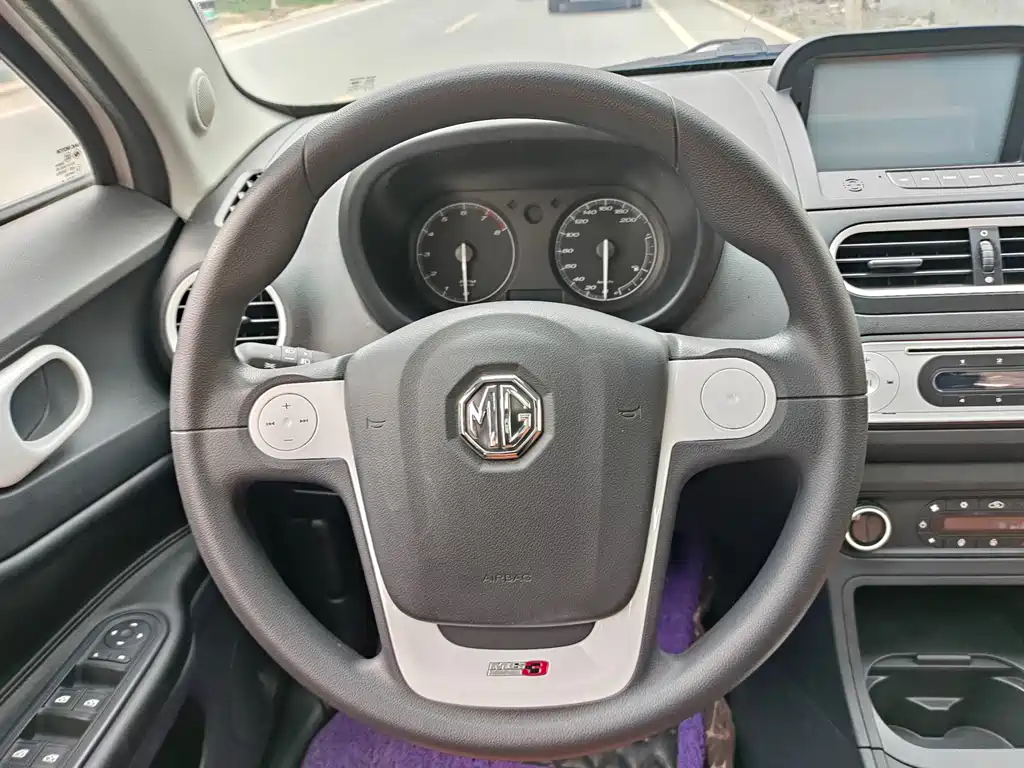 MG 3 1.5 L AMT Elite