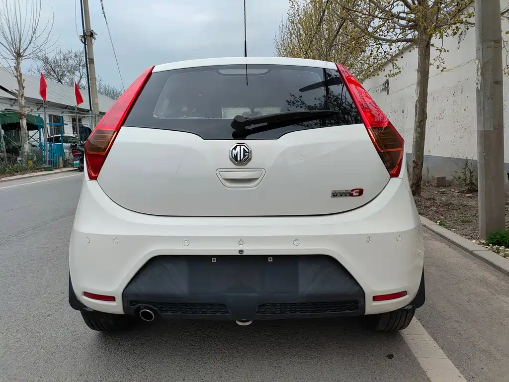 MG 3 1.5 L AMT Elite
