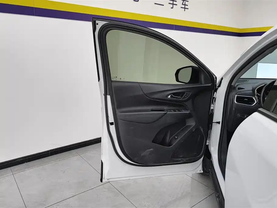 Equinox 探界者 2019款 Redline 550 T 自动四驱拓界版RS 国VI