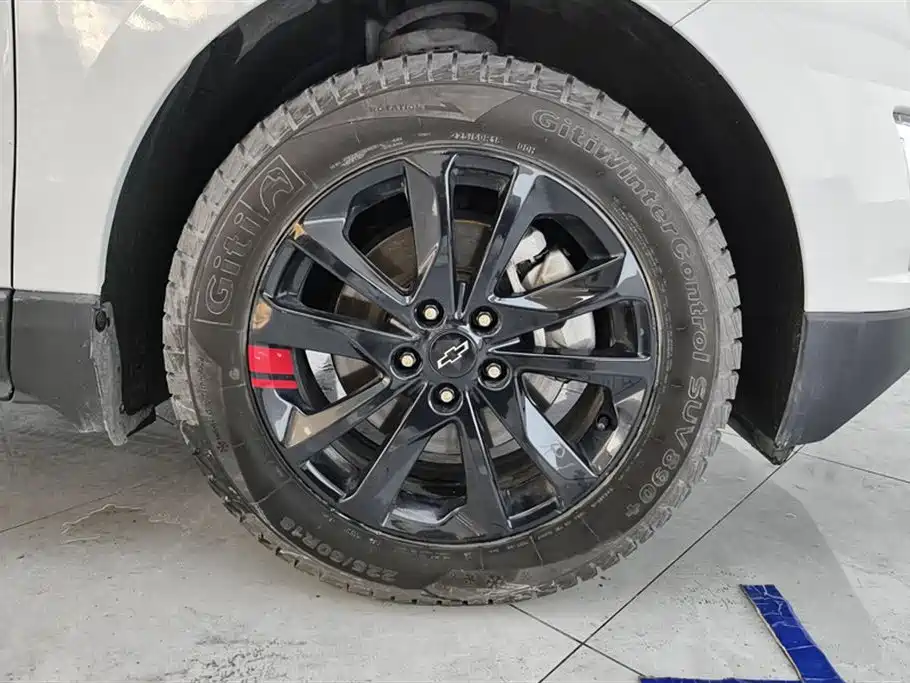Equinox 探界者 2019款 Redline 550 T 自动四驱拓界版RS 国VI