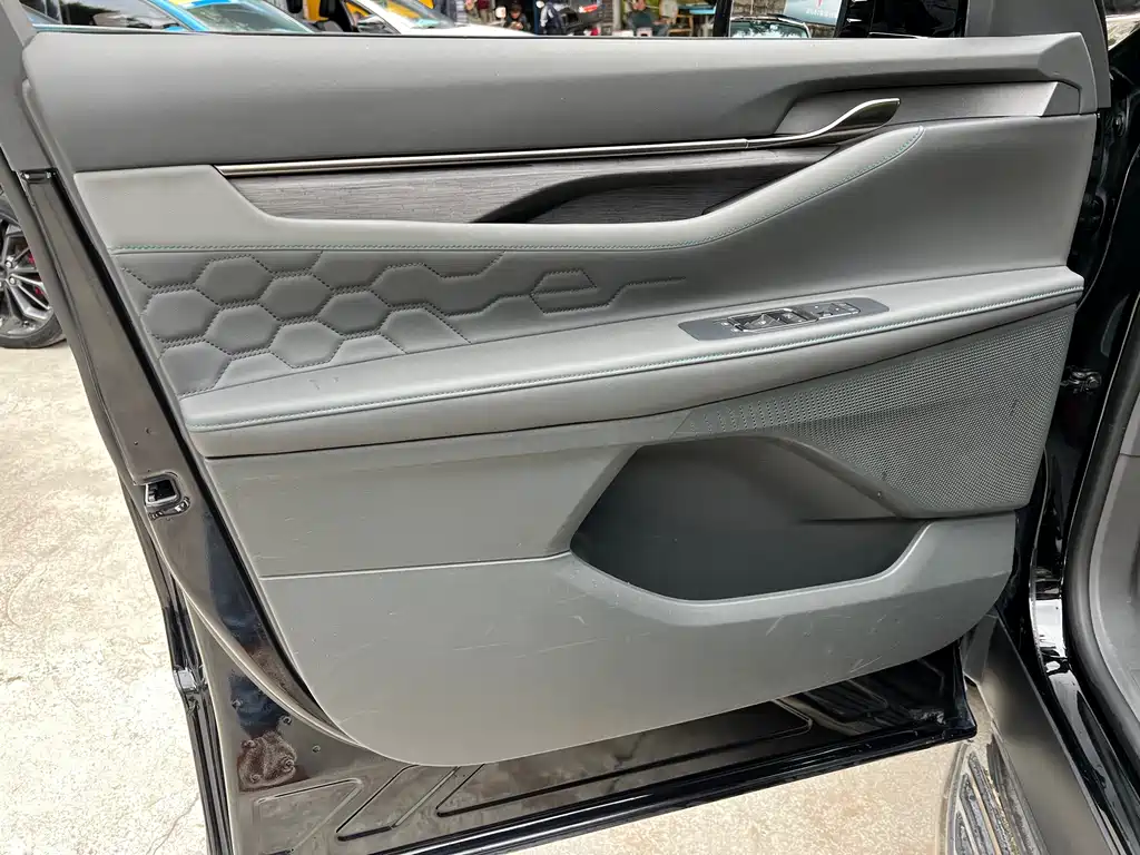 Edge Edge L 2.0 T EcoBoost 2 WD 7-seat Luxury